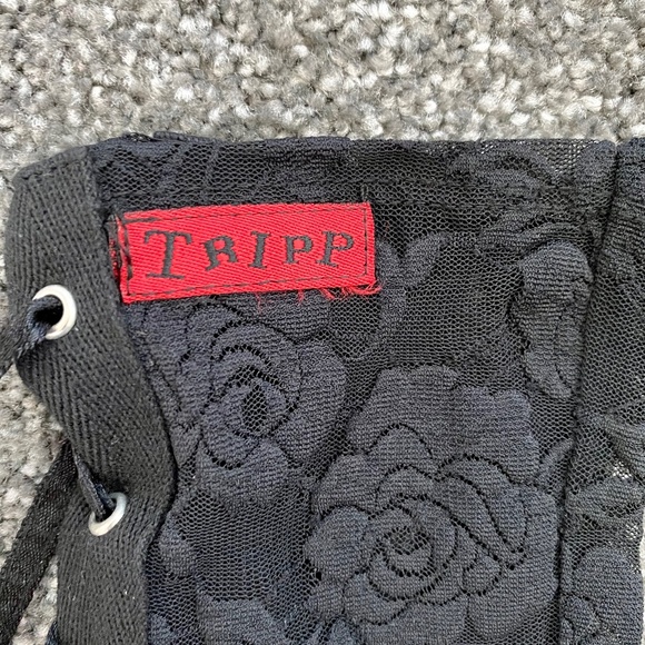 Tripp nyc rose lace single glove - Picture 1 of 3
